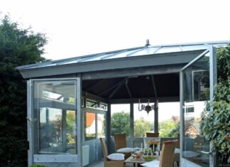 Skleněný pokoj snů: Zateplená zimní zahrada jako designový prvek moderního bydlení